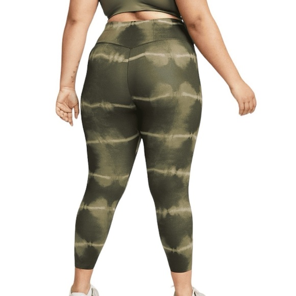 NIKE Womans Green Camo Leggings plus size 1X - Picture 3 of 14